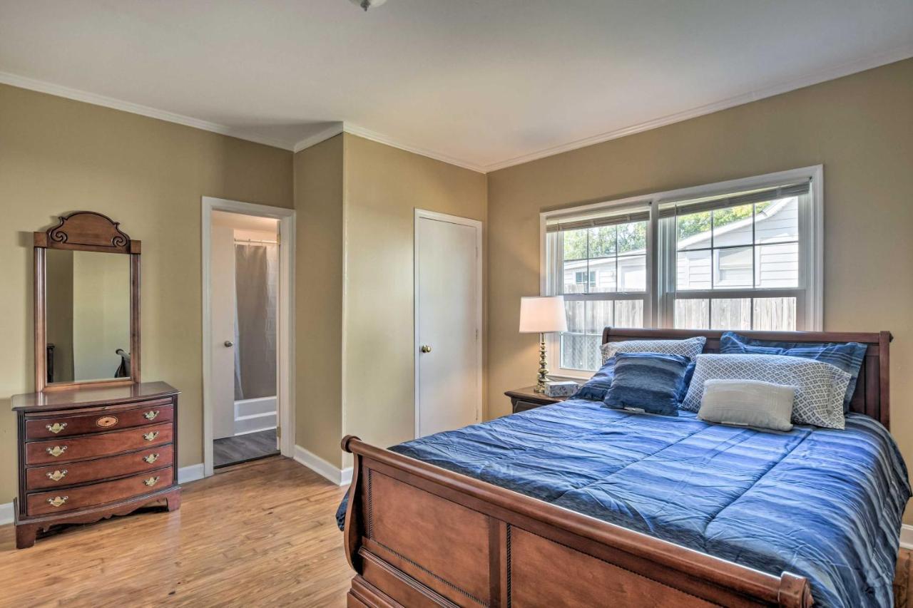 Cozy Greenville Bungalow About 2 Mi To Downtown! Exteriör bild